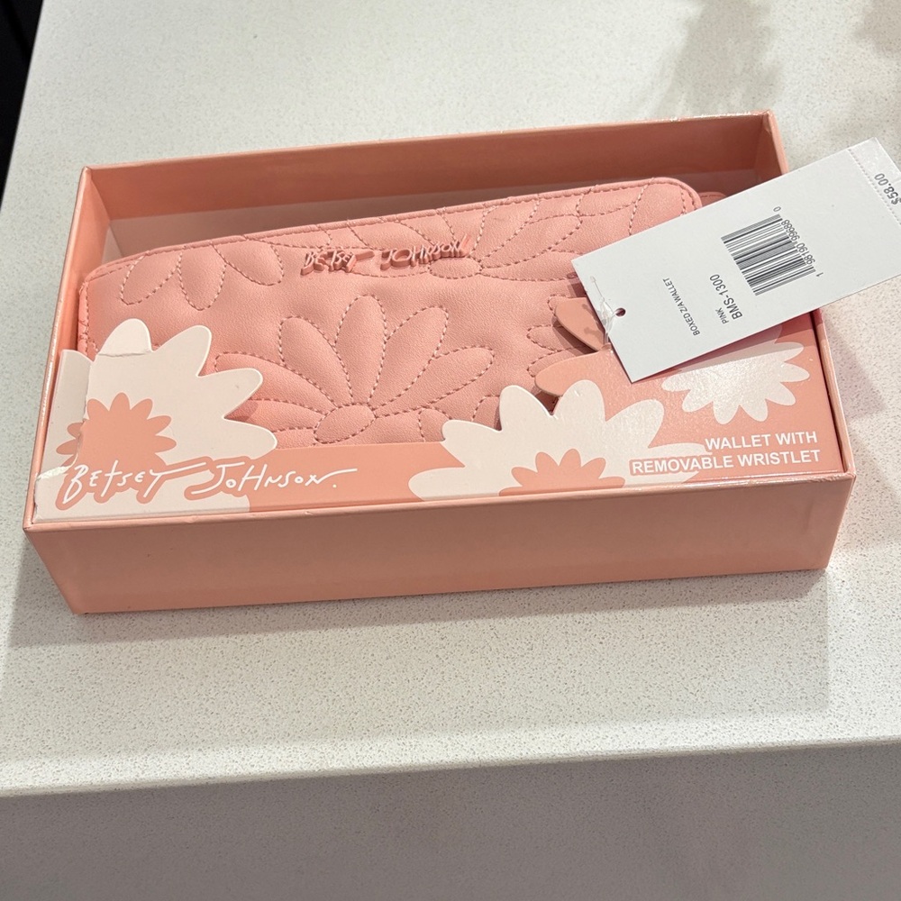 Betsey Johnson Blush Peach Quilted Floral Wristlet Wallet